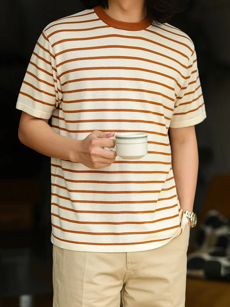 

Light Brown off White Striped round Ne Knitted Cotton T-irt Slim Fit American Retro Breathable Summer ort Sve Tee