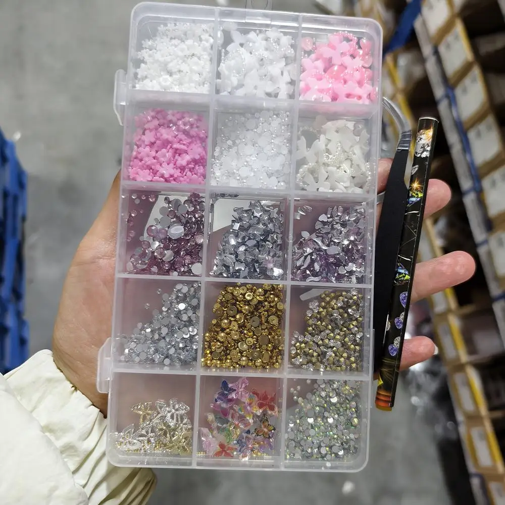 1 Caja de Adornos 3D para Uñas con Lazo de Flores Mixtas, Aleación, Mariposa, Caviar, Perla, Corazón, Decoraciones para Arte de Uñas, Accesorios para Manicura DIY