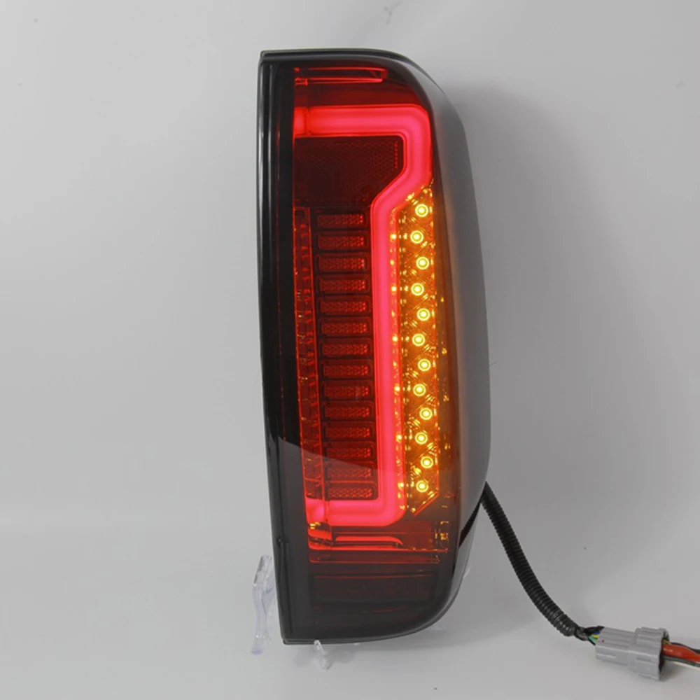 LED Taillight Rear Tail Light Brake Lamp For Nissan Navara D40 Frontier 2005 2006 2007 2008 2009 2010 2011 2012 2013 2014 2015