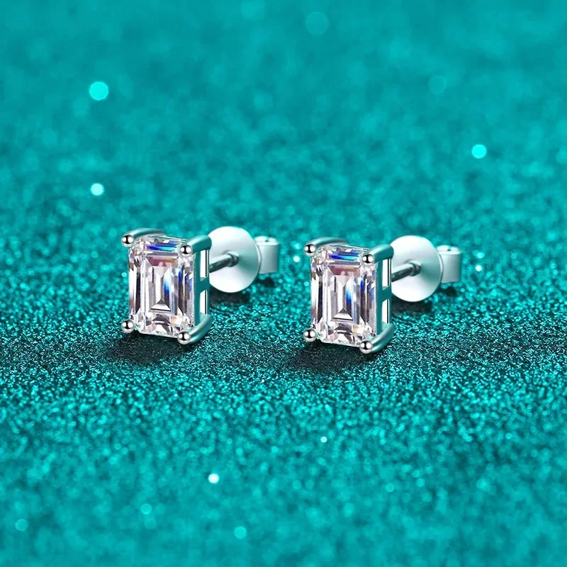 

​Luxurious Stud Earrings for Women 18K White Gold & Platinum Pt950 1ct/2ct/4ct Moissanite Jewelry