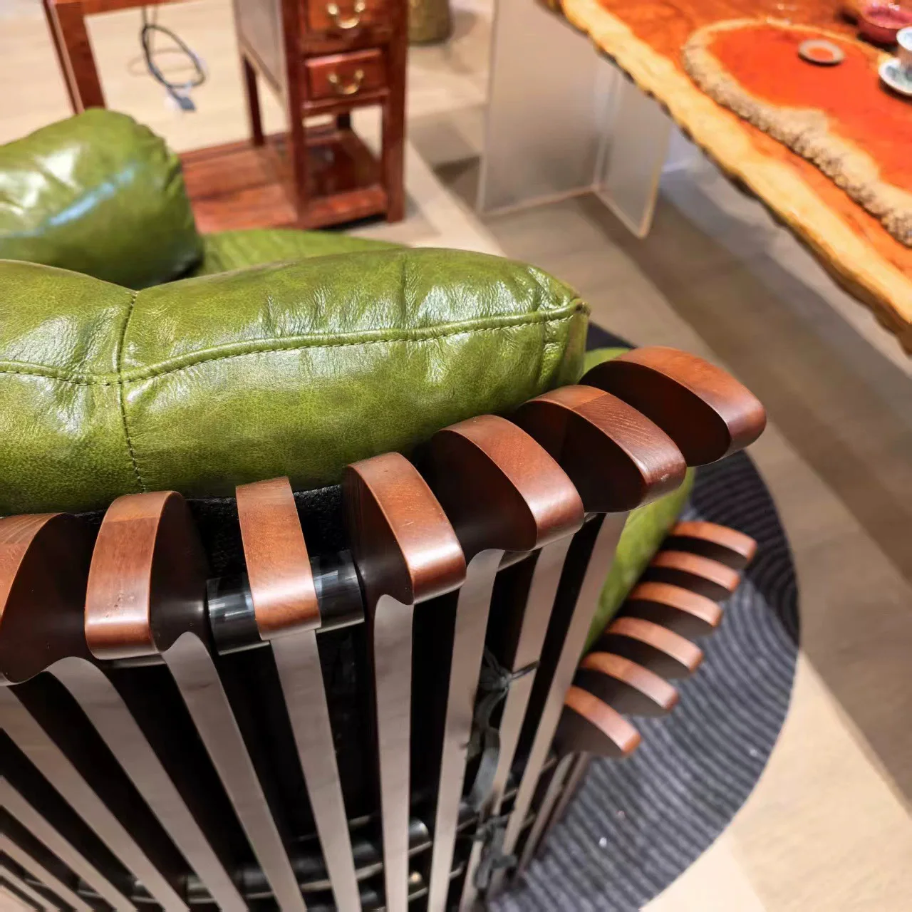 YFY Sitting Support Tea Room Godfather Chair Leather Leisure Sofa Chair