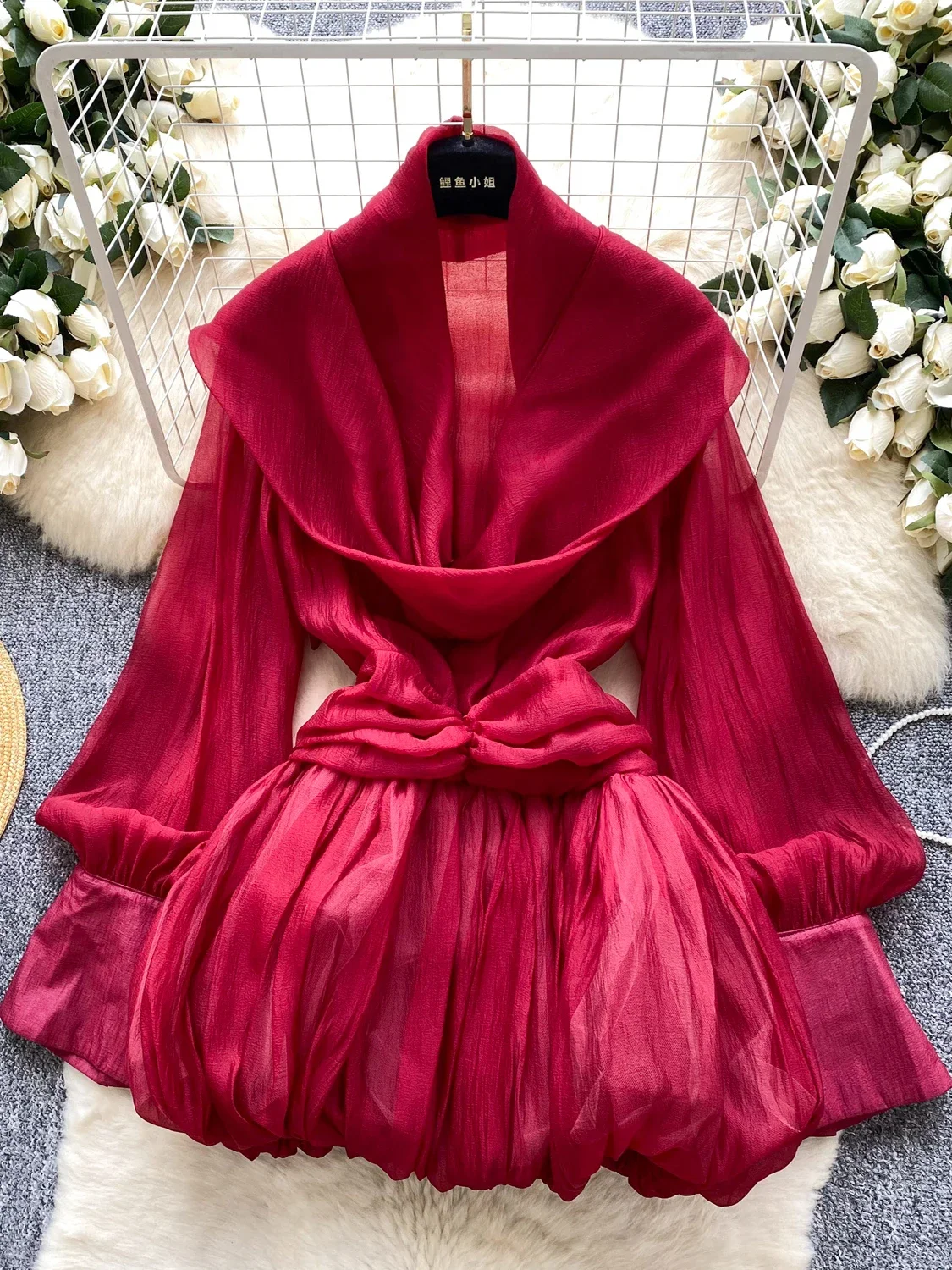 Drapierter Ausschnitt Neckholder Lace Up Schlanke Taille Kleid Französisch Stil Lässig Elegante Robe Europa Moda Ballkleid Knospe Solide Vestidos