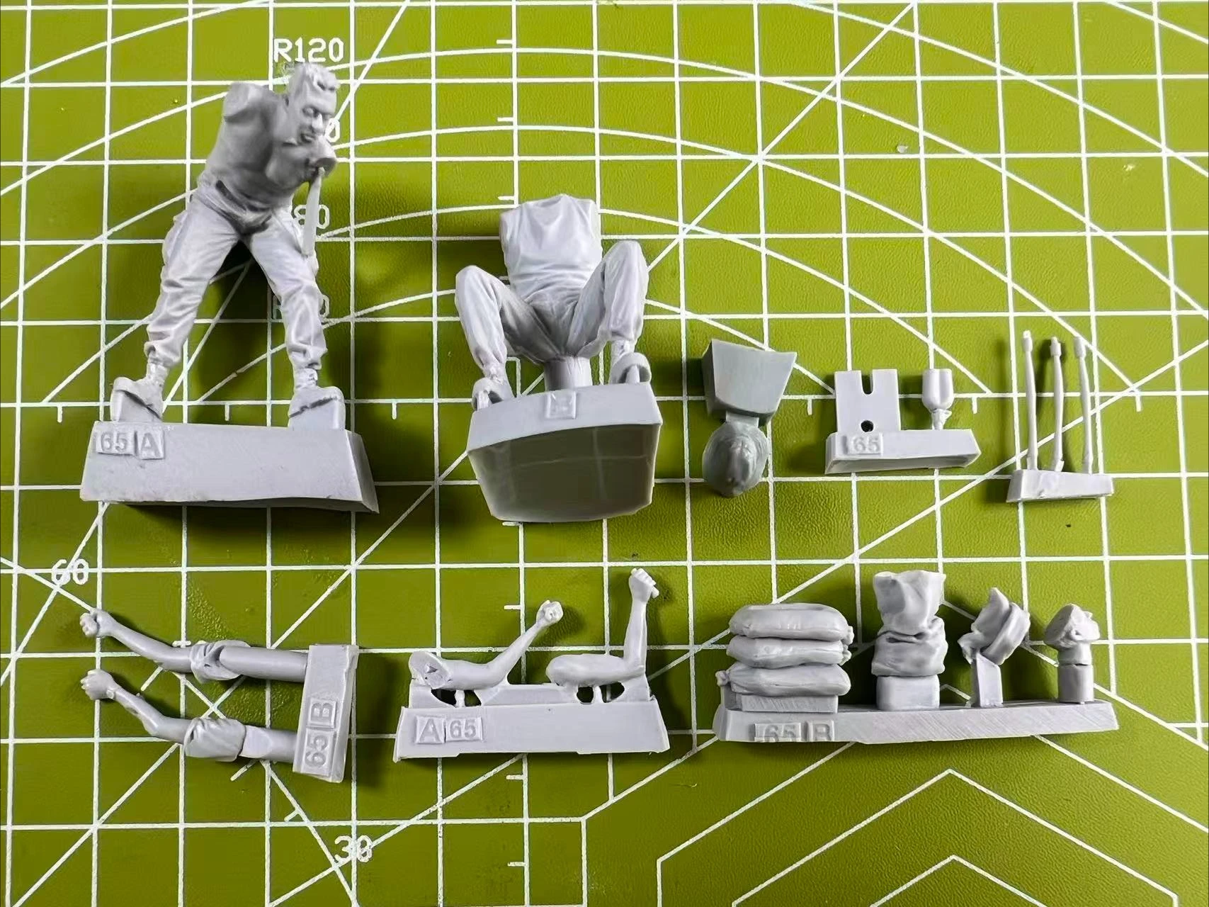 1: 35 Die Casting Resin Model US Army Corps of Engineers Scene Model Toy Unpainted (Excluding Shovel)