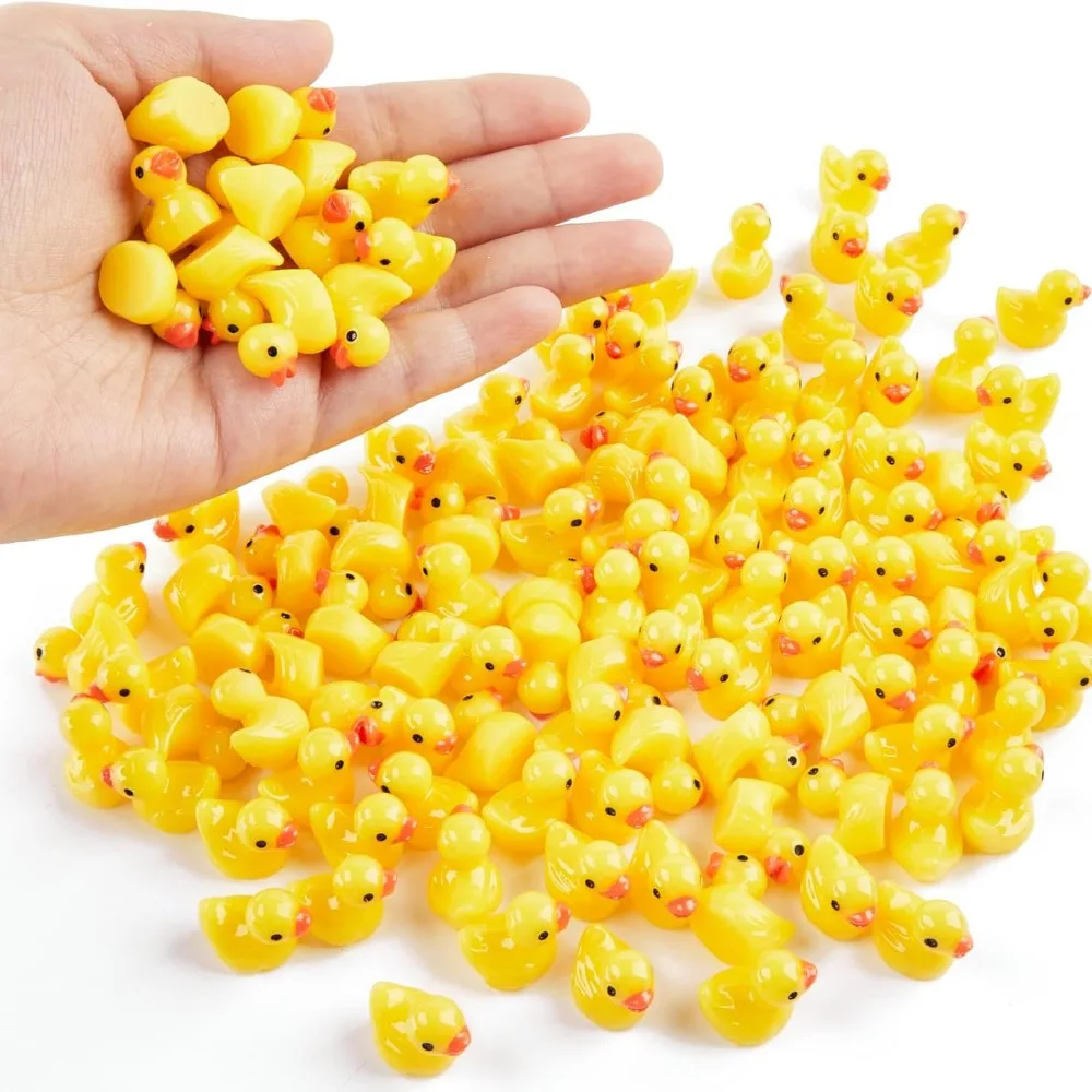 100pcs New DIY Mini Resin Ducks Yellow Resin Tiny Duck Party Supply Micro Landscape Decorations Miniature Figures