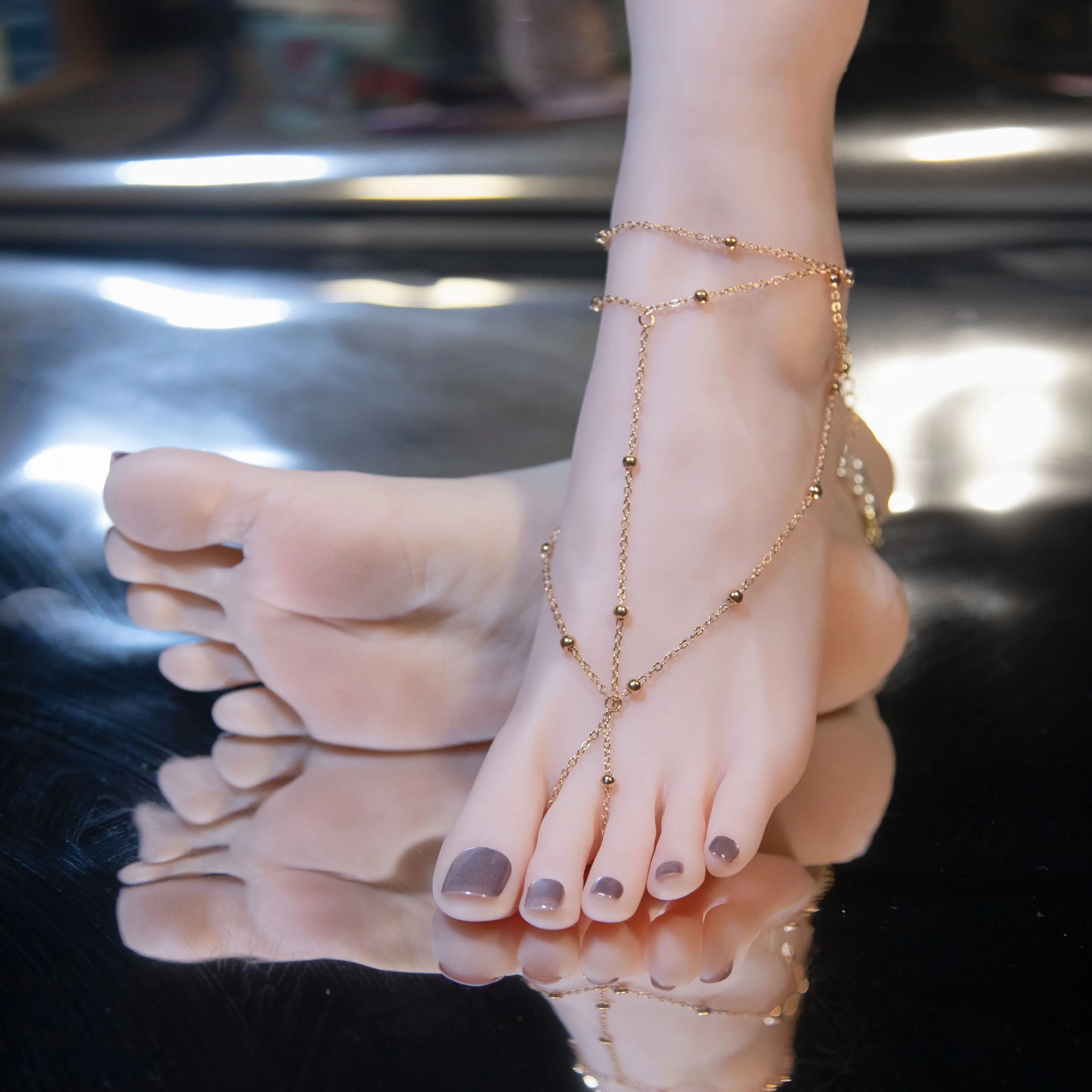 Platinum Silicone Female Foot Manikin Realistic Display Prop for Shoes Socks Nail Salon Art Fake Foot Model ZH380C