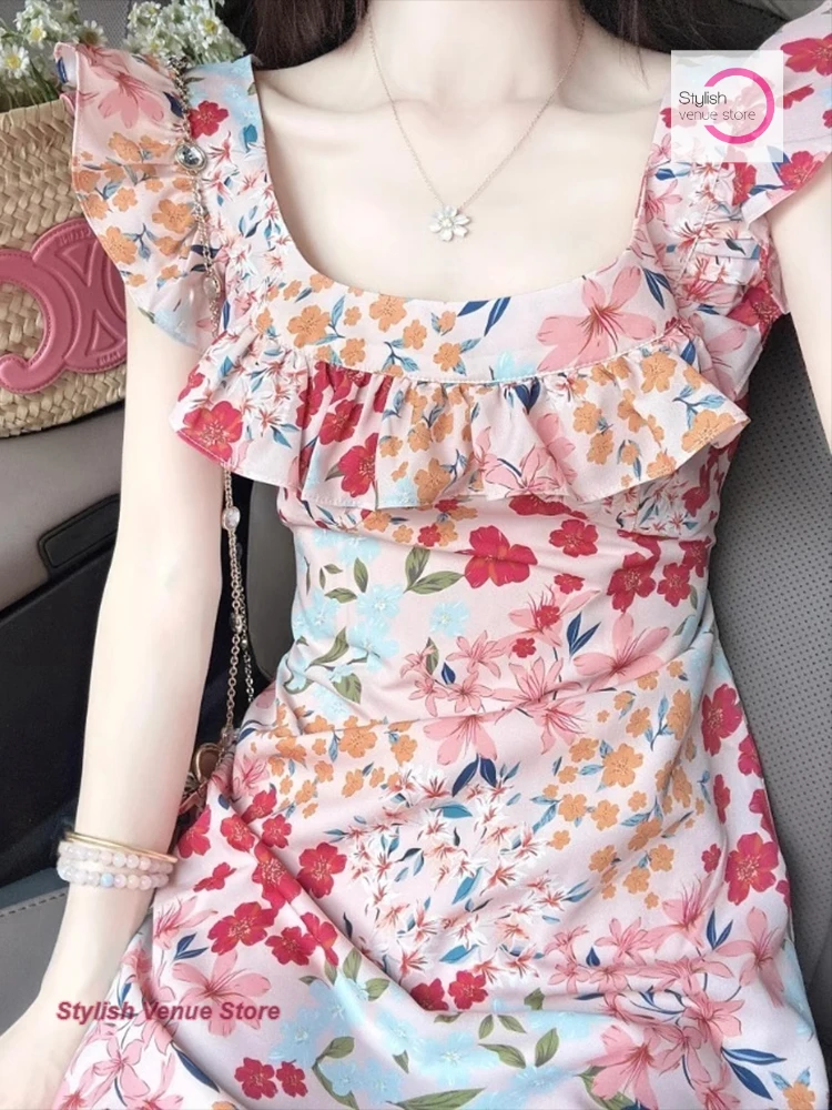 

Summer new fashion sense red floral flounce design sense dress female French leisure seaside holiday temperament flower skirt