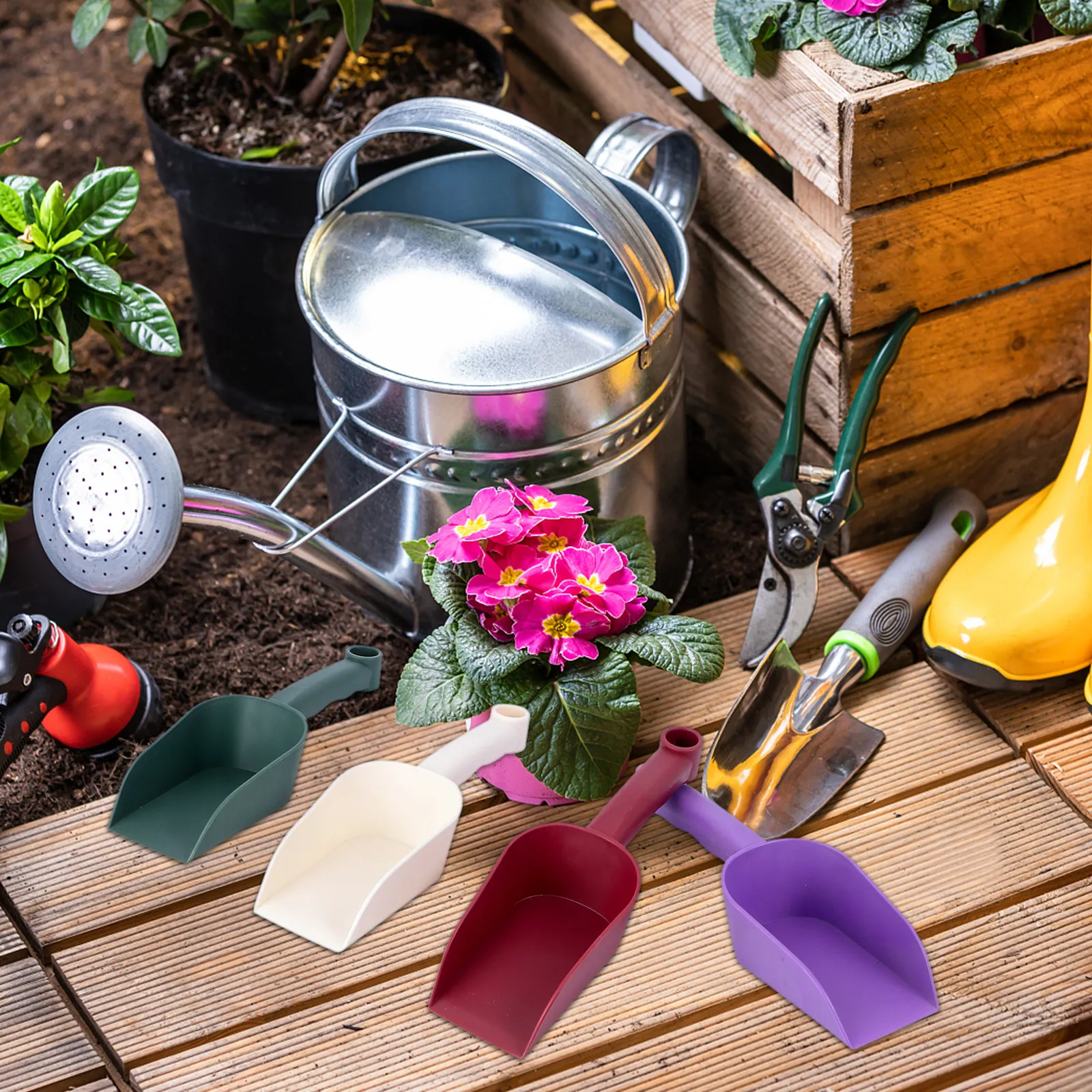 

4Pcs Plastic Soil Shovel Ergonomic Handle Gardening Soil Scoop for Digging Potting Transplanting Extra-Large Head Small