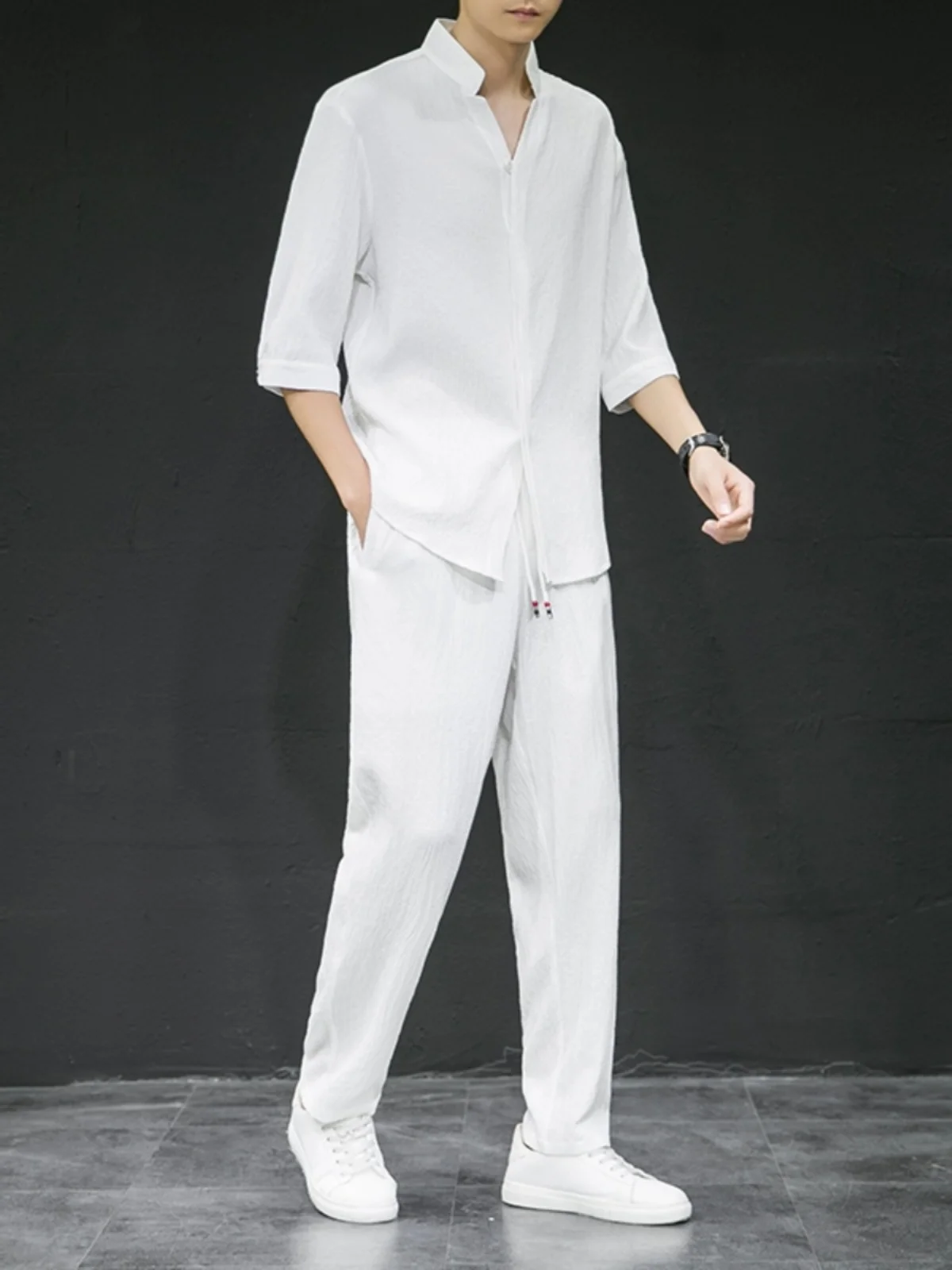 

Элитный белый повседневный спортивный комплект для мужчин: летний, из ледяного шелка, легкий, дышащий, с коротким рукавом, состоящий из двух предметов (футболка и шорты)