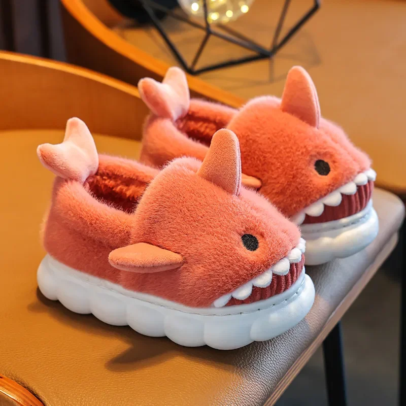 Dziecięce kapcie bawełniane Baby Boy Shoes Autumn Winter Cute Cartoon Small Shark Child Slipper Home Indoor Anti-slip Platform Shoe