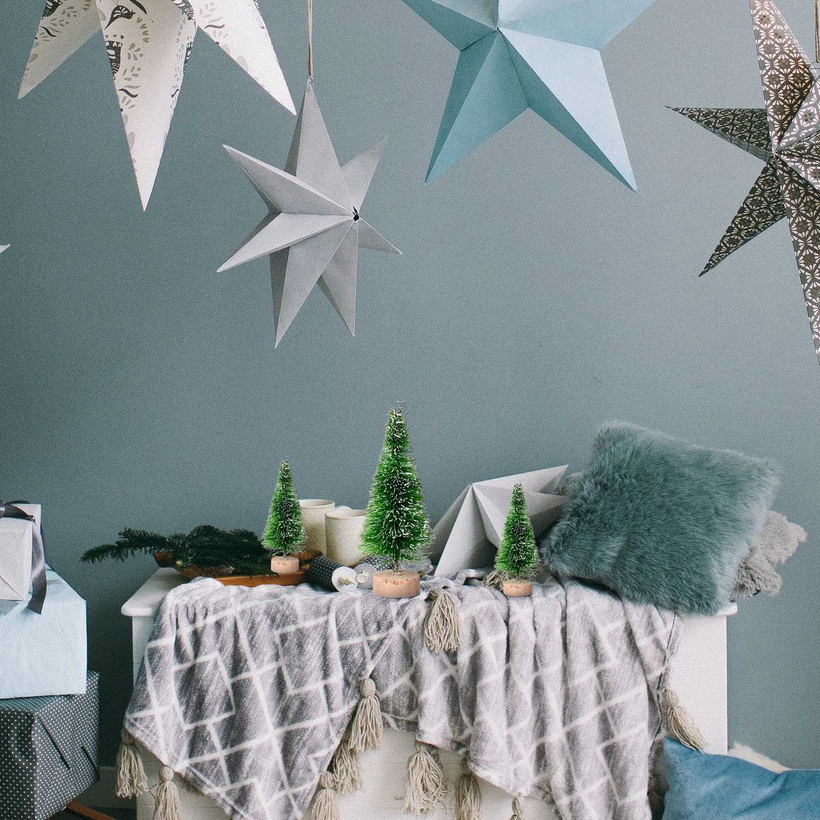 

30pcs Mini Christmas Adornment Small Xmas Tree Desktop Decor For Cabinet Closet Christmas Scene Layout Prop Xmas Decorations