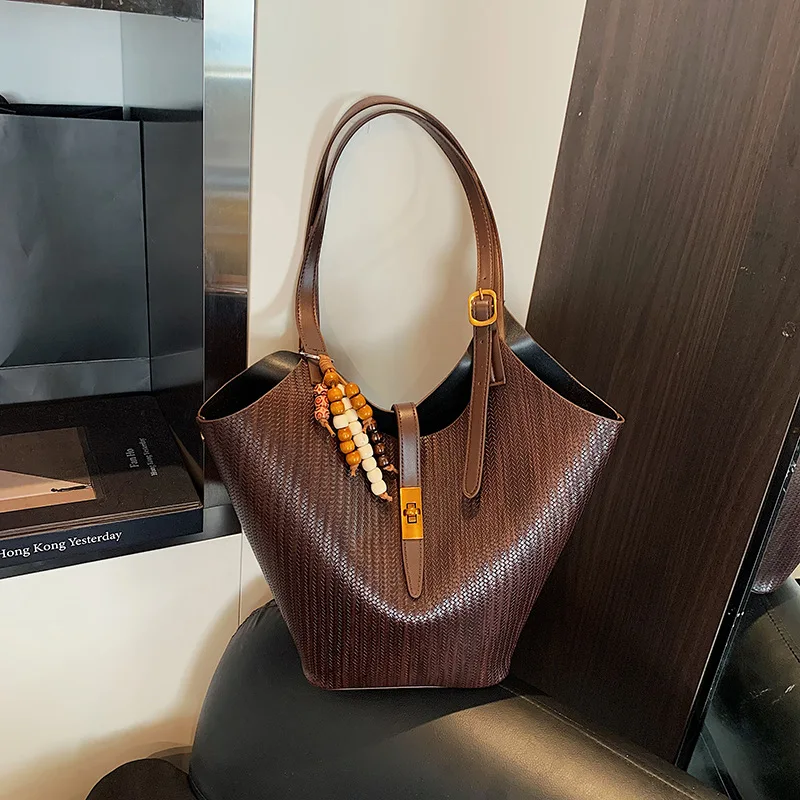 

2025 Summer Tote Bag for Women Genuine Leather Bucket Bag Large Capacity Shoulder Purse with Detachable Pouch, Versatile Bag