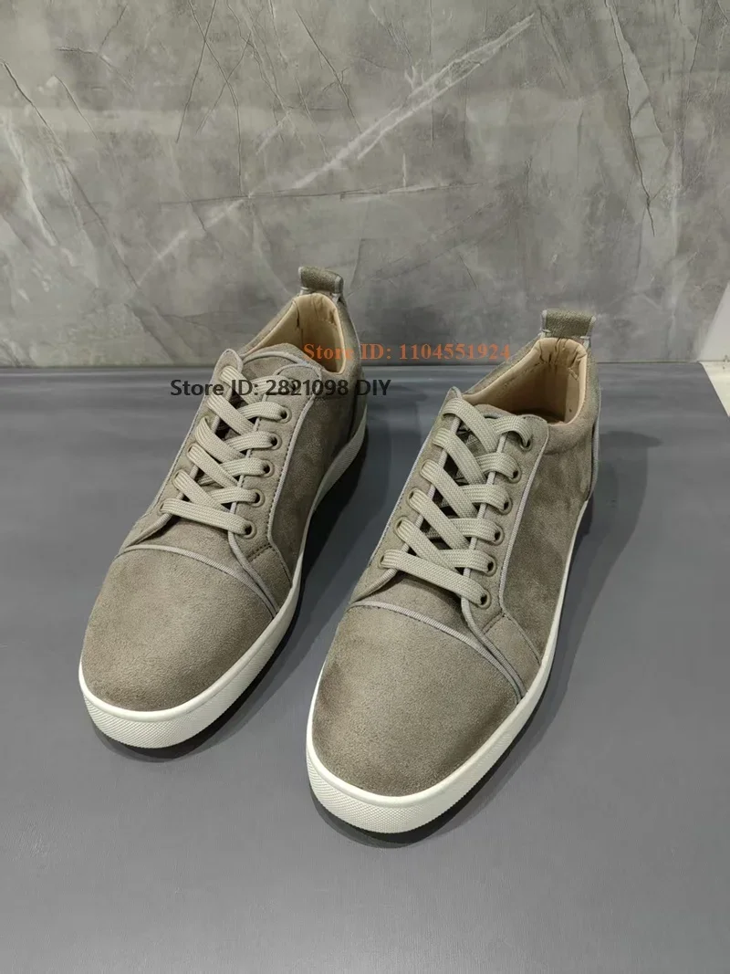 Prägnante graue Wildleder-Schnürschuhe, Unisex, für Herren und Damen, niedrig geschnitten, gemischte Farben, Outdoor-Freizeitschuhe, Skateboard-Flats-Schuhe