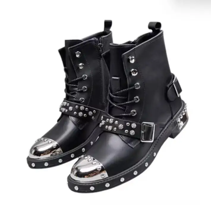 Punk Style Metal Toe Rivets Studs Buckle Strap Men Chelsea Boots Black Leather Motorcycle Boots Shoes Man Zapatos Hombre