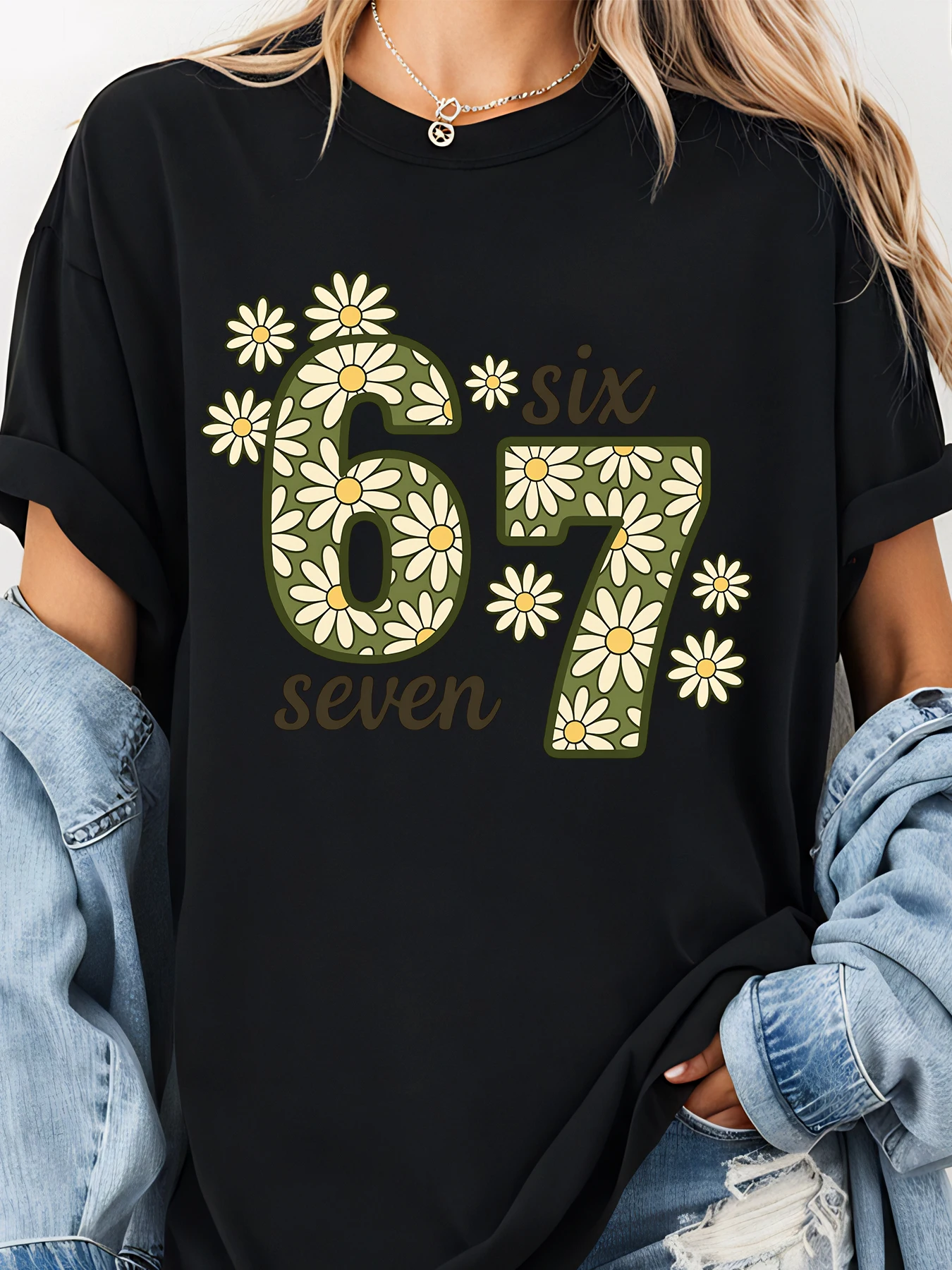 Camiseta con estampado de margaritas número seis siete para mujer, Top informal holgado, traje de primavera y verano, pieza llamativa de moda