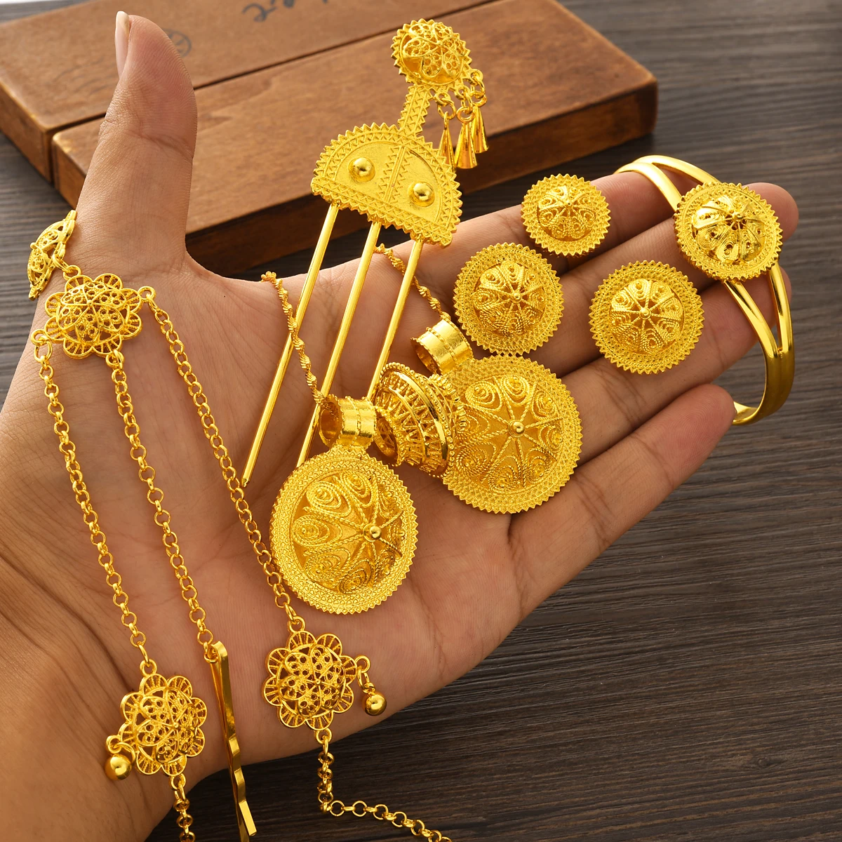 Ethiopian Gold Plated Jewelry sets Necklaces Earrings Ring Bracelet Hairpins Head Chains African Eritrean Weeding Party Gifts