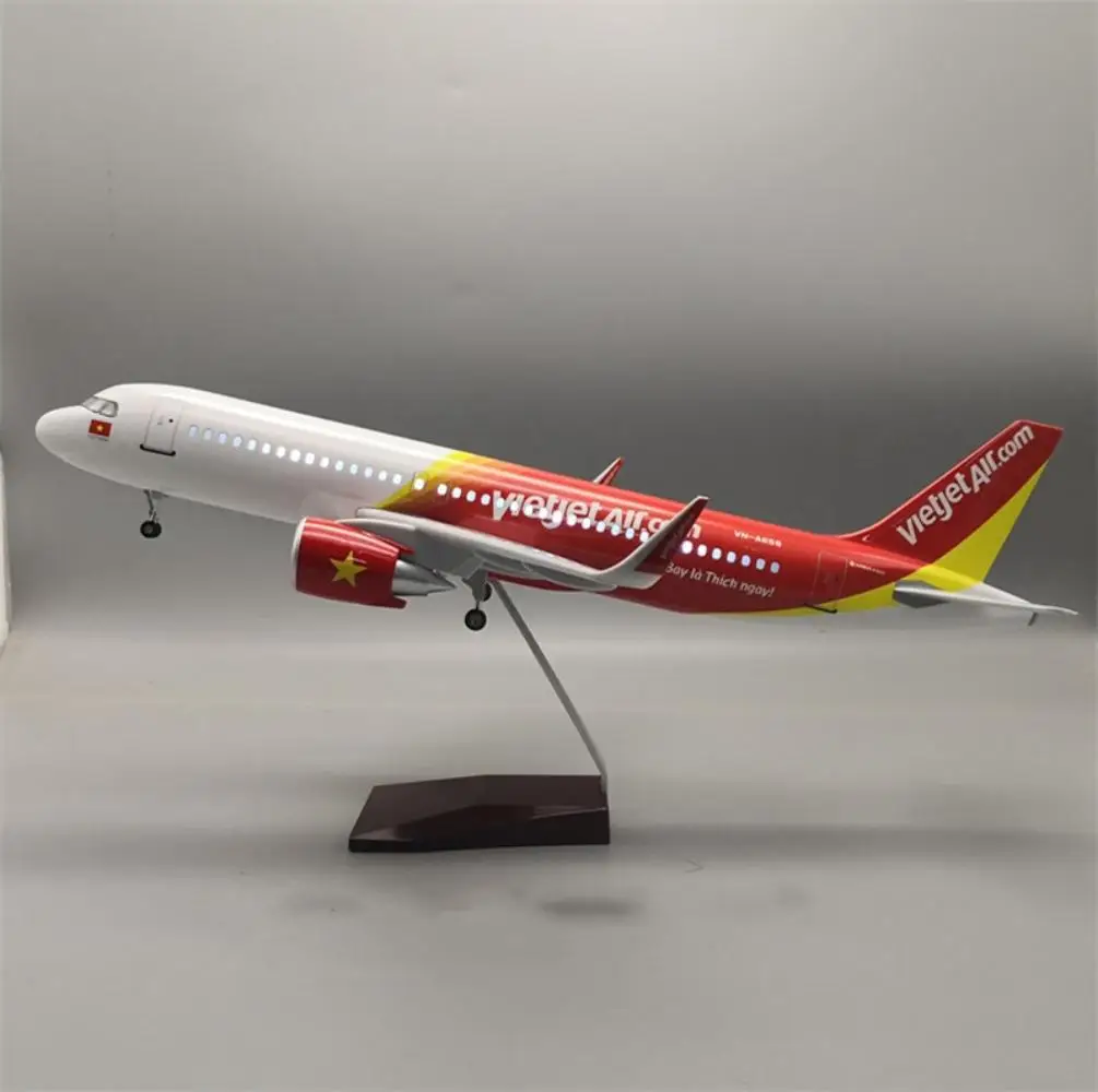 

1:80 Scale 47cm Large Airplane Model A320 Vietjet Aircraft With Wheels And Lights Resin Toys Boys Kids Aviation Gift Ornaments