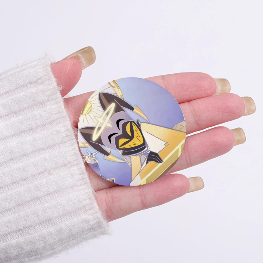 58 مللي متر مضحك البوب أنيمي هازبين زر دبوس الإبداعية متعة الكرتون Alastor Vox Husker شارة بروش حقيبة ديكور المشجعين جمع هدية