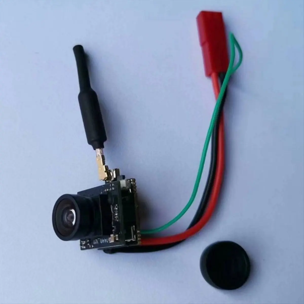 

AIO 800TVL камера микротипа 5,8 ГГц 25 МВт FPV передатчик с дипольной латунной антенной комбинированный для FPV квадрокоптера Дрон 701U-B