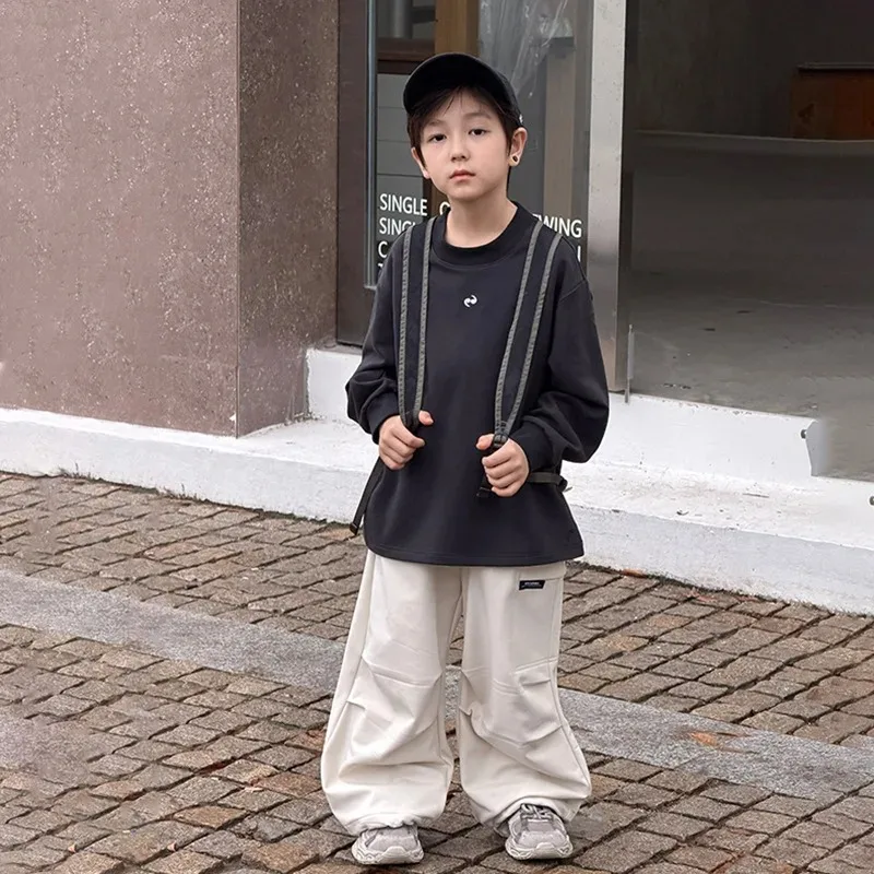 أزياء الأطفال 2025 الخريف والشتاء كل مباراة وبسيطة قميص سميك صبي وفتاة بارد ودافئ هوديي ملابس الاطفال