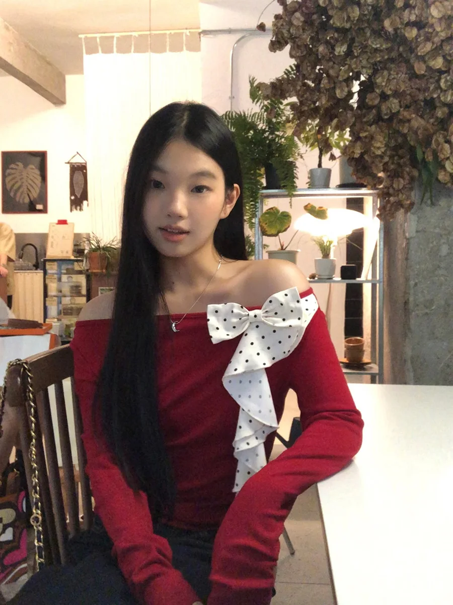 

Женская футболка Red Long Sve Base irt на одно плечо, высококачественная осенняя коллекция, смесь хлопка прямого кроя