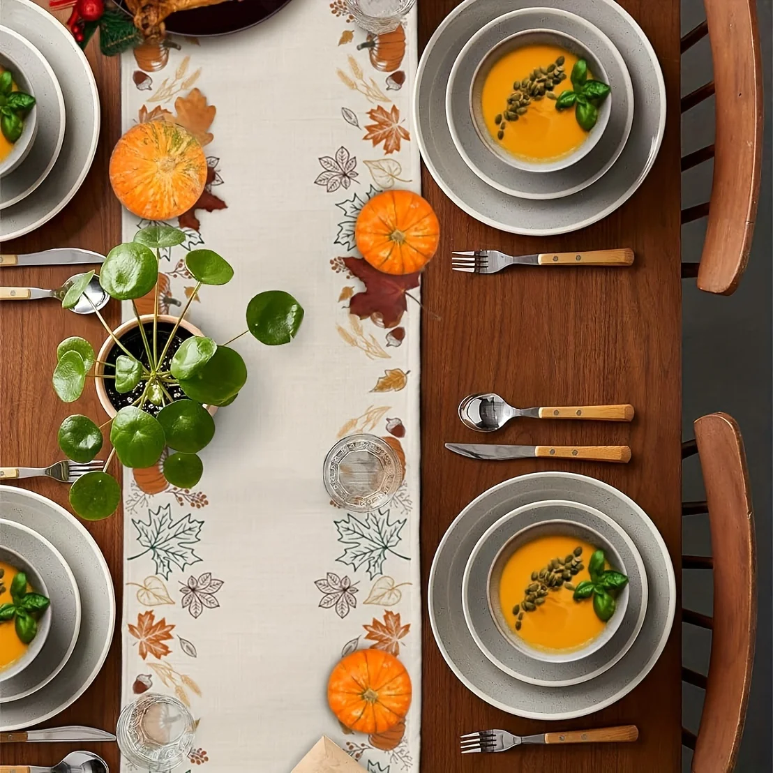 1-Piece Autumn Pumpkin & Maple Leaf Table Runner, Reusable Table Runner, Festive Atmosphere Family Gathering Decor