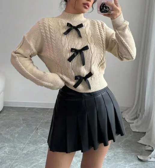 

Round Neck Long Sleeved Cute and Sweet Bow Decoration Knitted Sweater, Autumn and Winter Slim Fit Girl's Style Sweater