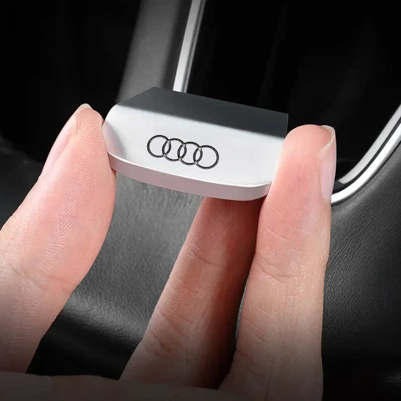 4 Rings Logo Car Steering Wheel Sticker Cover Decor Car Accessories For Audi A3 A4 B5 B6 A3 8P 8V 8L A5 A6 C6 C5 A1 A7 A8 Q2 Q3