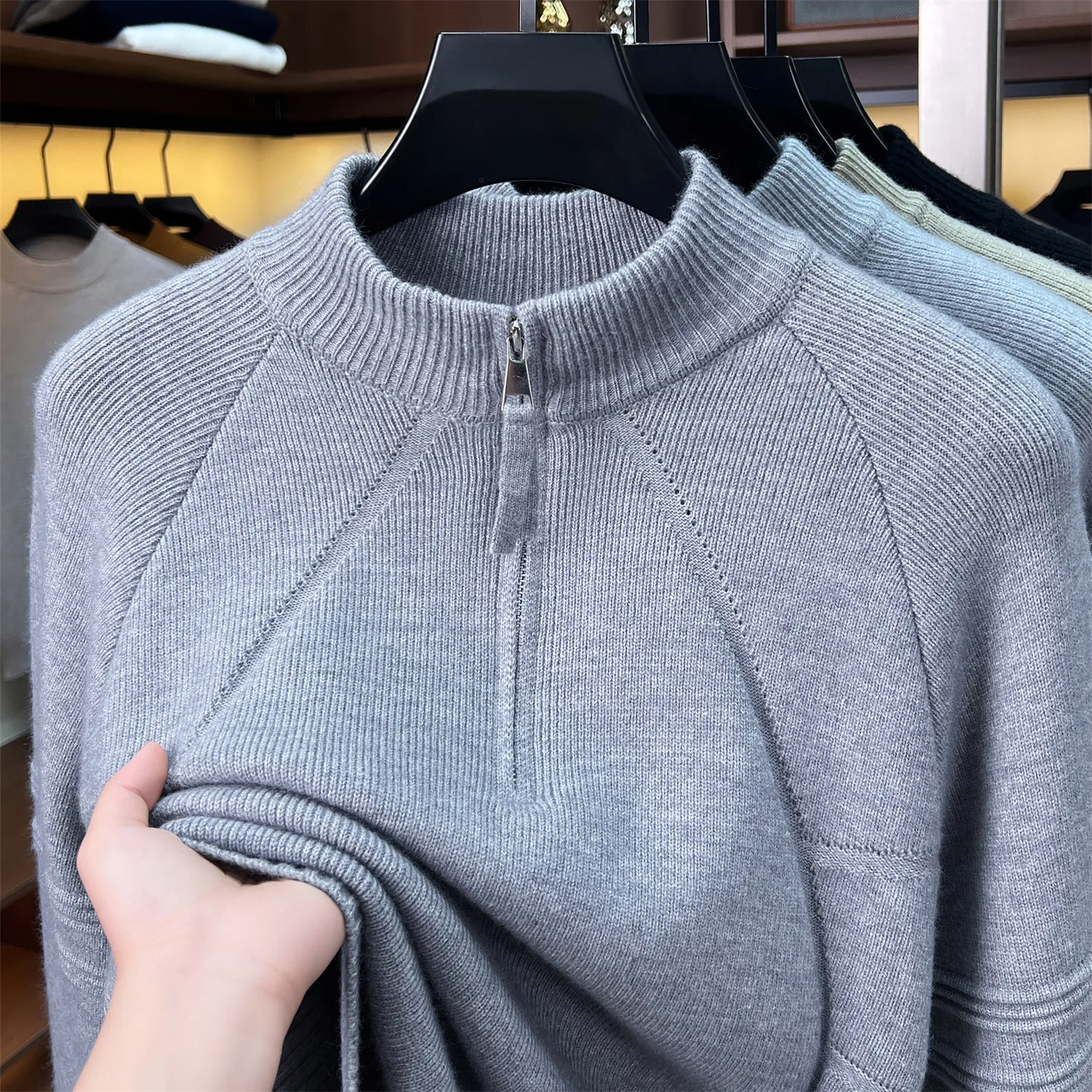 Luxury half zipper solid color knitted pullover men's autumn winter new fashion design soft comfort casual stand collar sweater