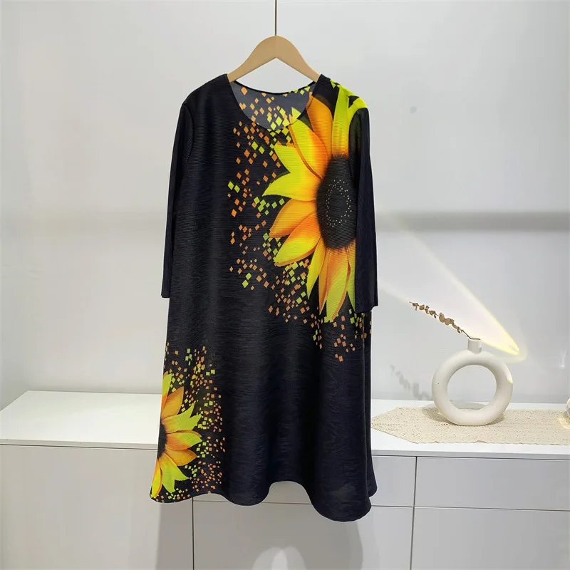 2024 Summer Mid length pleated top for women, loose and personalized, niche printed T-shirt, comfortable and casual