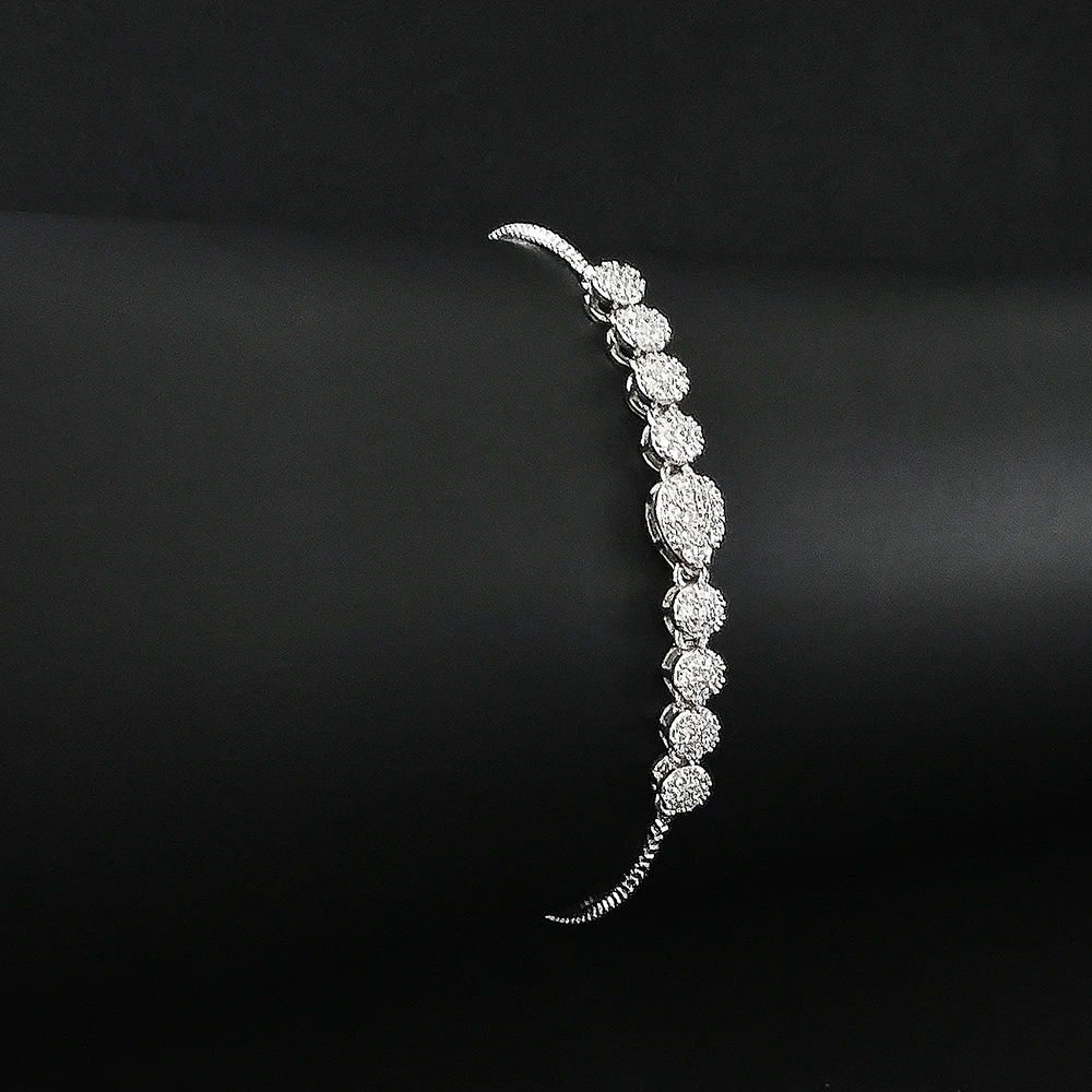 2024 New Arrival Unique Design Trendy Silver Color Bracelet Bangle for Women Valentine\'s Day Gift Jewelry Wholesale Z75