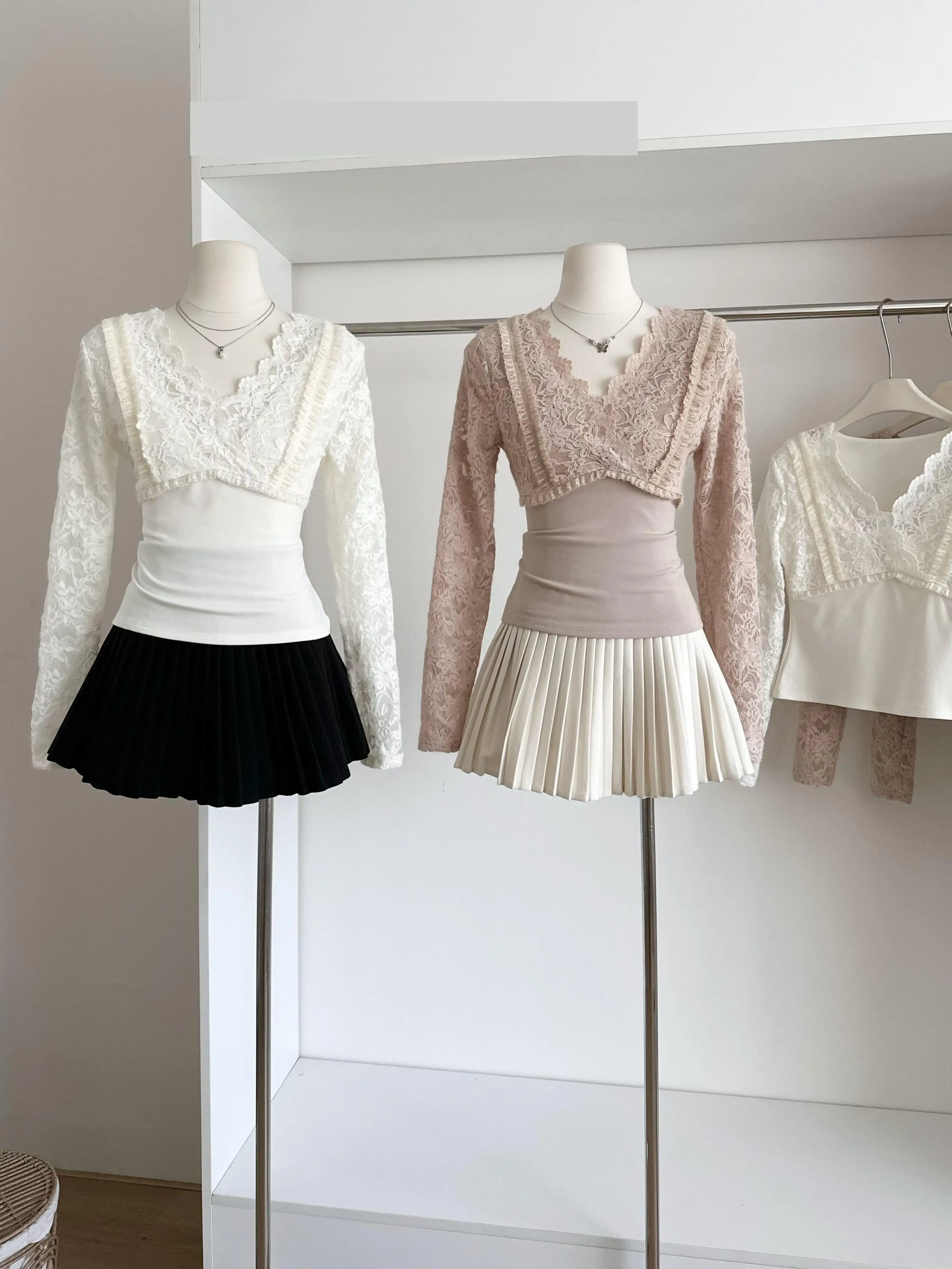 

Женская осенне-зимняя сексуальная кружевная футболка с v-образным вырезом и цветочным принтом, женская элегантная однотонная тонкая пуловерная базовая футболка