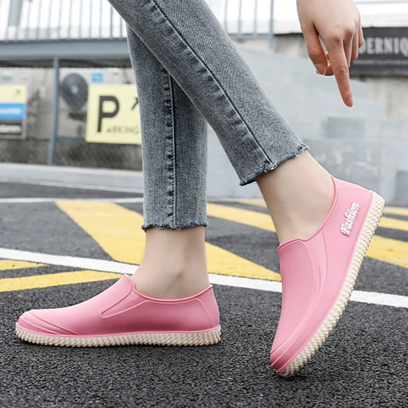 Fashion New Shallow Mouth Comfortable Casual Women\'s Rain Boots Summer Outdoor Simple Non-Slip Waterproof Round Toe Ankle Boots