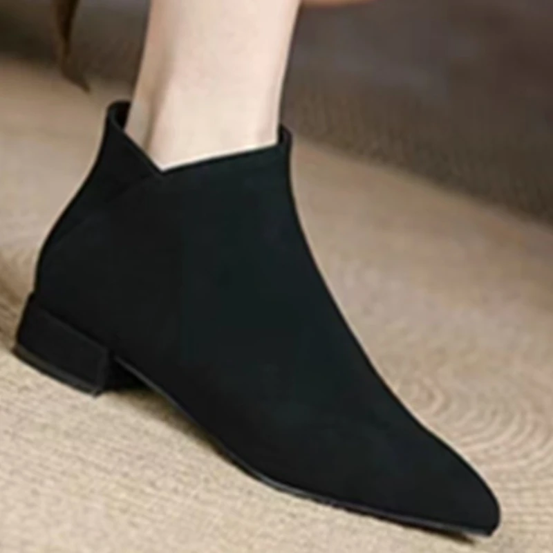 

2023 Fashion Shoes for Women Sleeve Women's Boots Winter Suede Pointed Toe Solid Short Barrel Square Root Fashion Boots Zapatos