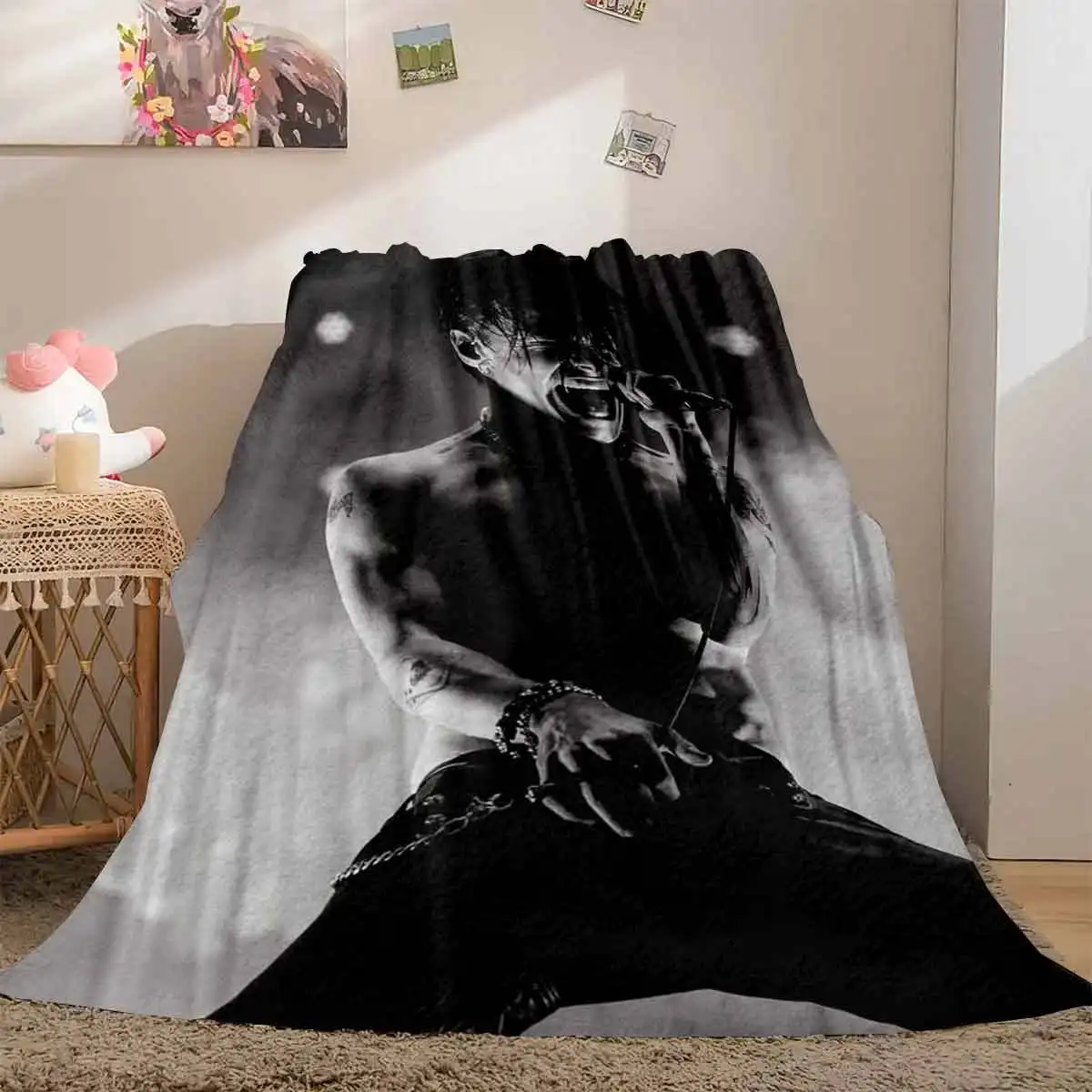 Customize 1pc Printed Flannel Blanket Featuring a Design of the Popular Character Yungblud, Made from Ultra-soft Polyester for A