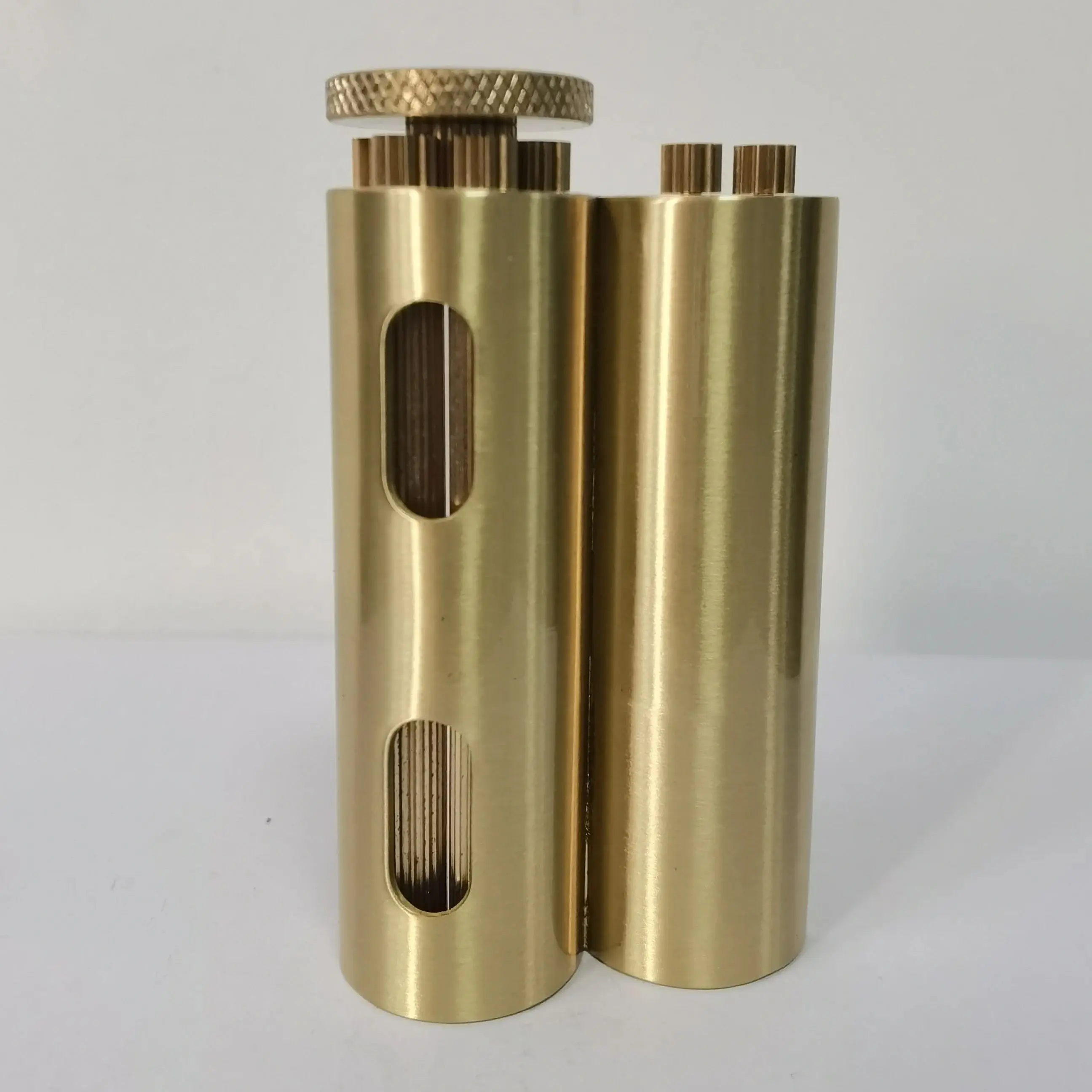 Handmade Brass Rolling Cigarette Machine, Rotação da engrenagem do rolamento, Cilindro Vintage, Embrulhando para 70mm * W 8mm