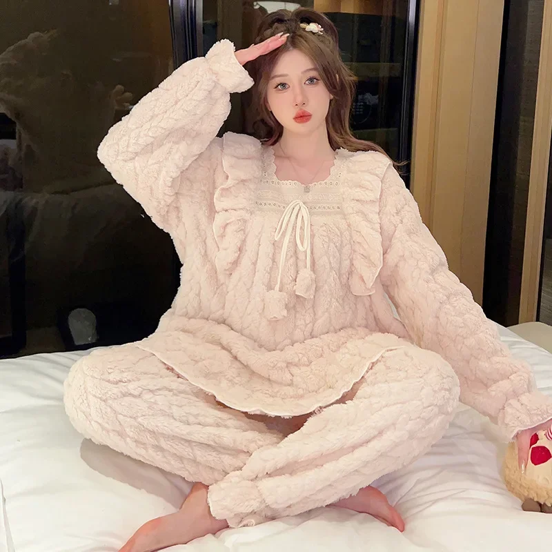 Oversized Thickened Flannel Pajamas Women Winter Warm Long-Sleeved Sweet Homewear Plus Size School Loungewear Loose Plush Suit