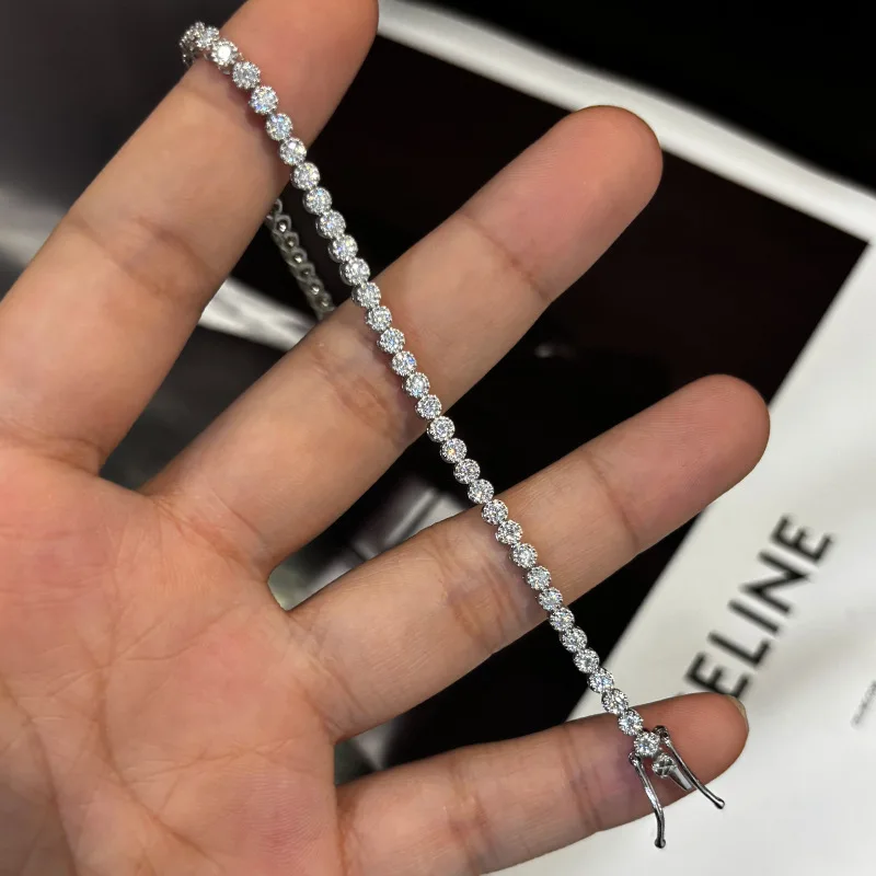 Luxury Solid Platinum PT950 Women's Bracelet 3MM Moissanite Diamond Small Crown Bracelet