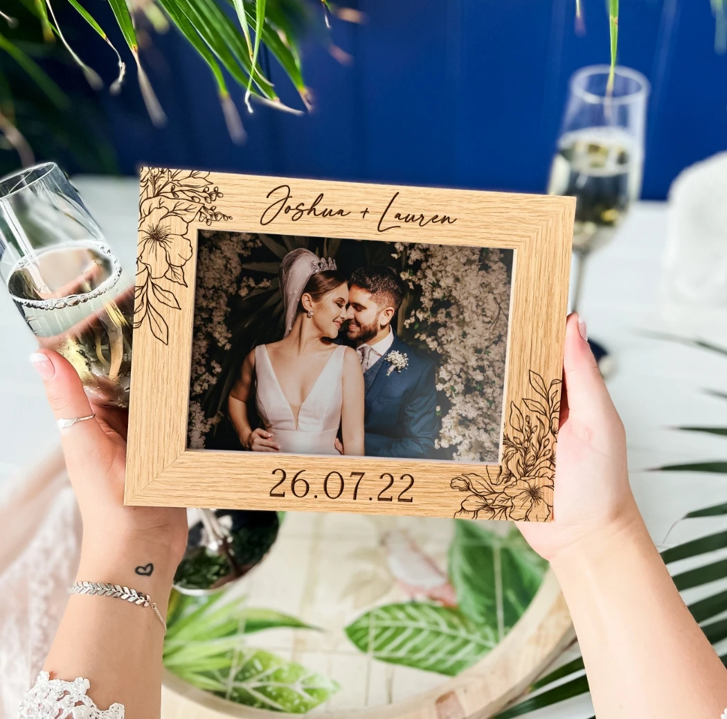 Personalized Couples Wedding Photo Frame, Custom Wedding Gift for Couple, Mr and Mrs Picture Keepsake, Personalized Gift