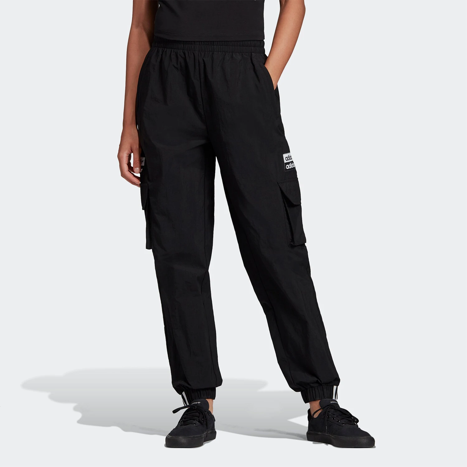 

Официальные женские осенние новые повседневные тканые спортивные брюки Adidas FL9103