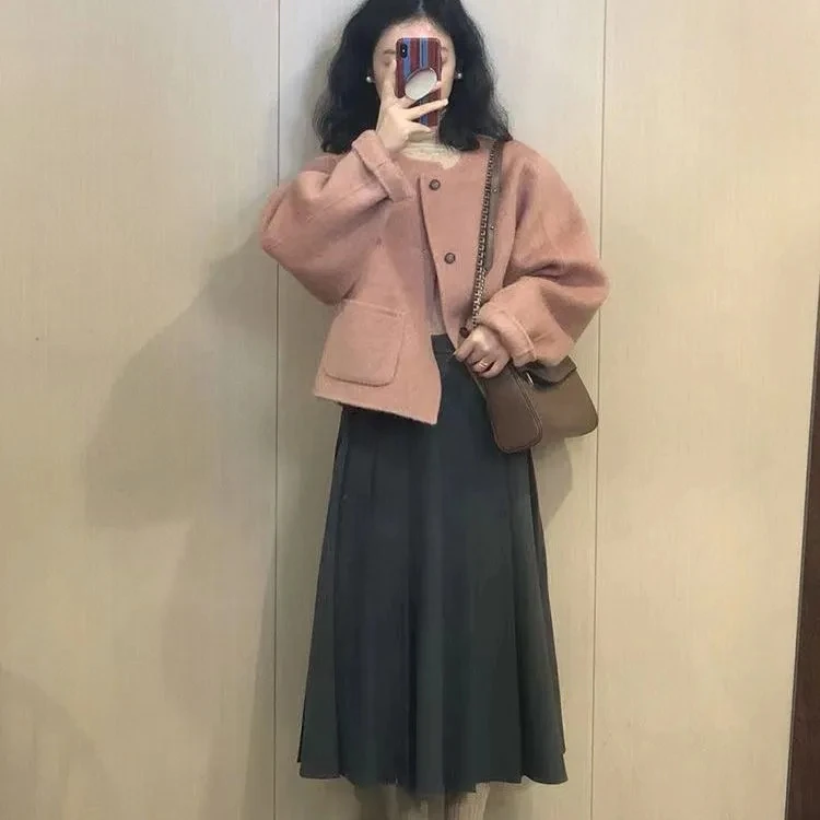 Jaqueta de Tweed Azul Marinho Feminina Elegante Vintage com Botões e Detalhes em Renda Retro Bordada Dupla Face Decorada