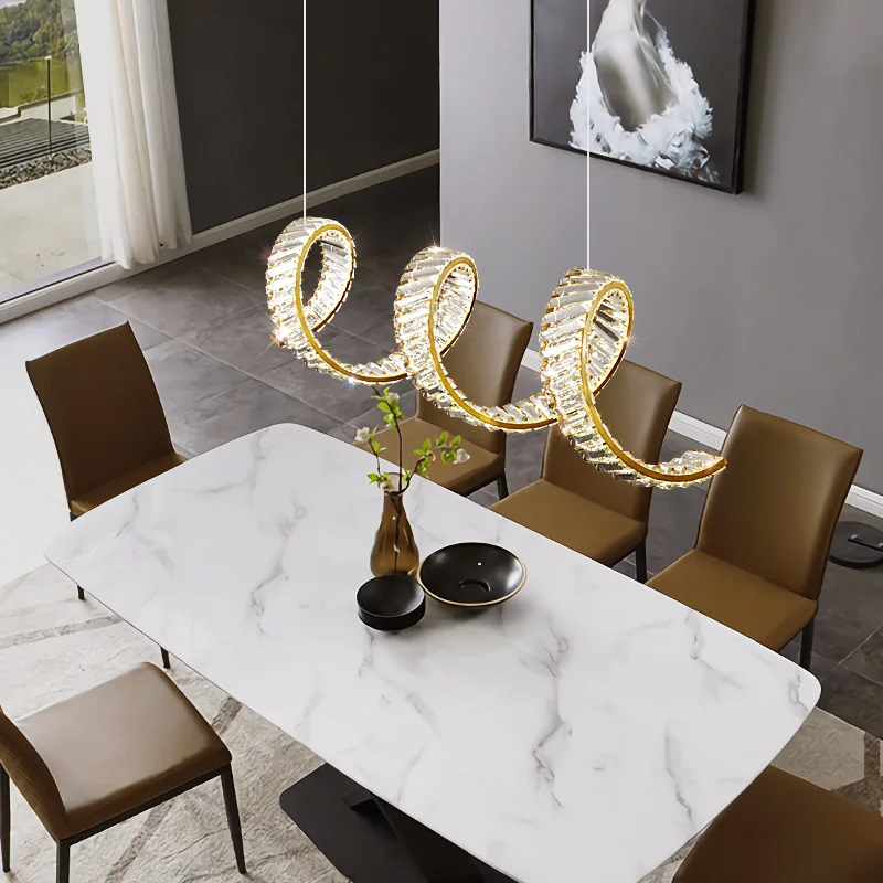 Lampadari moderni in cristallo a spirale per la decorazione della sala da pranzo lampada a sospensione di lusso dorata per apparecchio di illuminazione domestica a soffitto lustro a LED