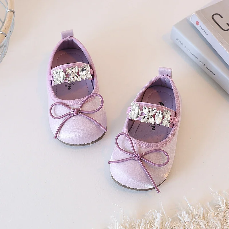

Cute Baby Princess Shoes MaryJanes Round Toes Kids Walking Shoes Simple Bows 2025 New Fashion Flat Shoes Shiny Crystal Slip-on