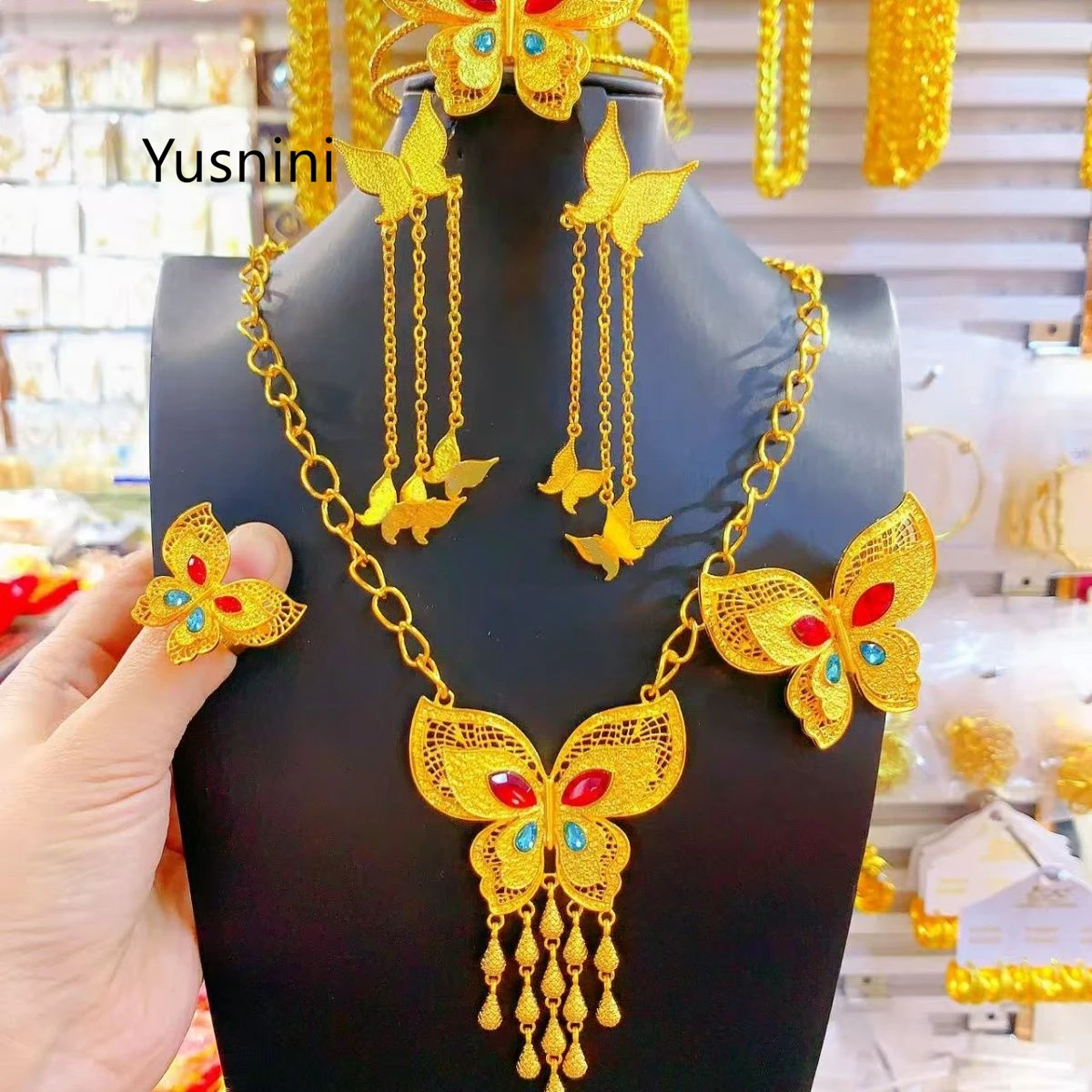 

New French Dubai Fashion 24K Gold Plated Necklace Earrings Rings Bracelets Exquisite Engagement Party Jewelry Set for Lovers
