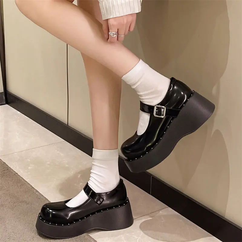 Patent Leather Thick Heeled Mary Jane Shoes Women Chunky Platform High Heels women\'s Sweet Buckle Strap Round Toe single shoes