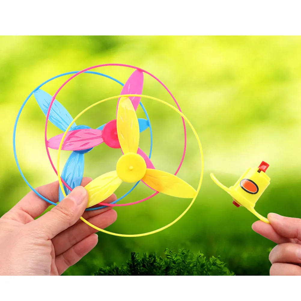 10Sets Flying Discs Durable 10 Launchers 30 Flying Discs Random Colors Parent-Child Play Educational Fun Kids Gift