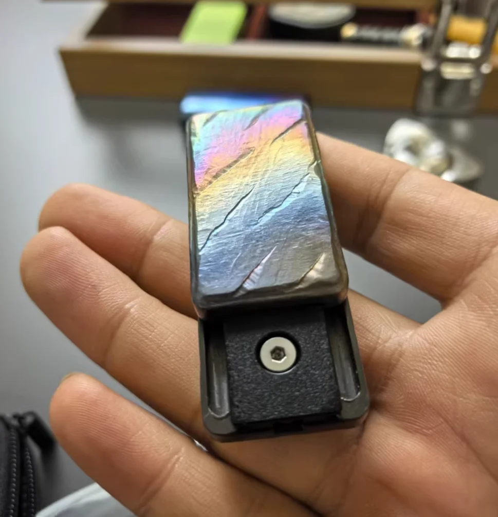 تستخدم EDC تسعة الأيدي الزركون دينغ دينغ المنزلق دفع الضغط اللعب