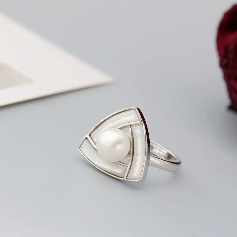 

Trendy Geometric Triangular 925 Sterling Silver Rings Inlaid Natural Freshwater Pearl Opening Adjustable Ring Lady Jewelry Gift