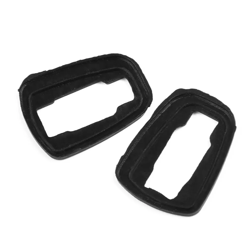 2PCS Windscreen Wipers Spray Polyamide Material Black For Toyota Sie-nna 2004-2010 With Rubber Pad Prevent Scratched Car Wash