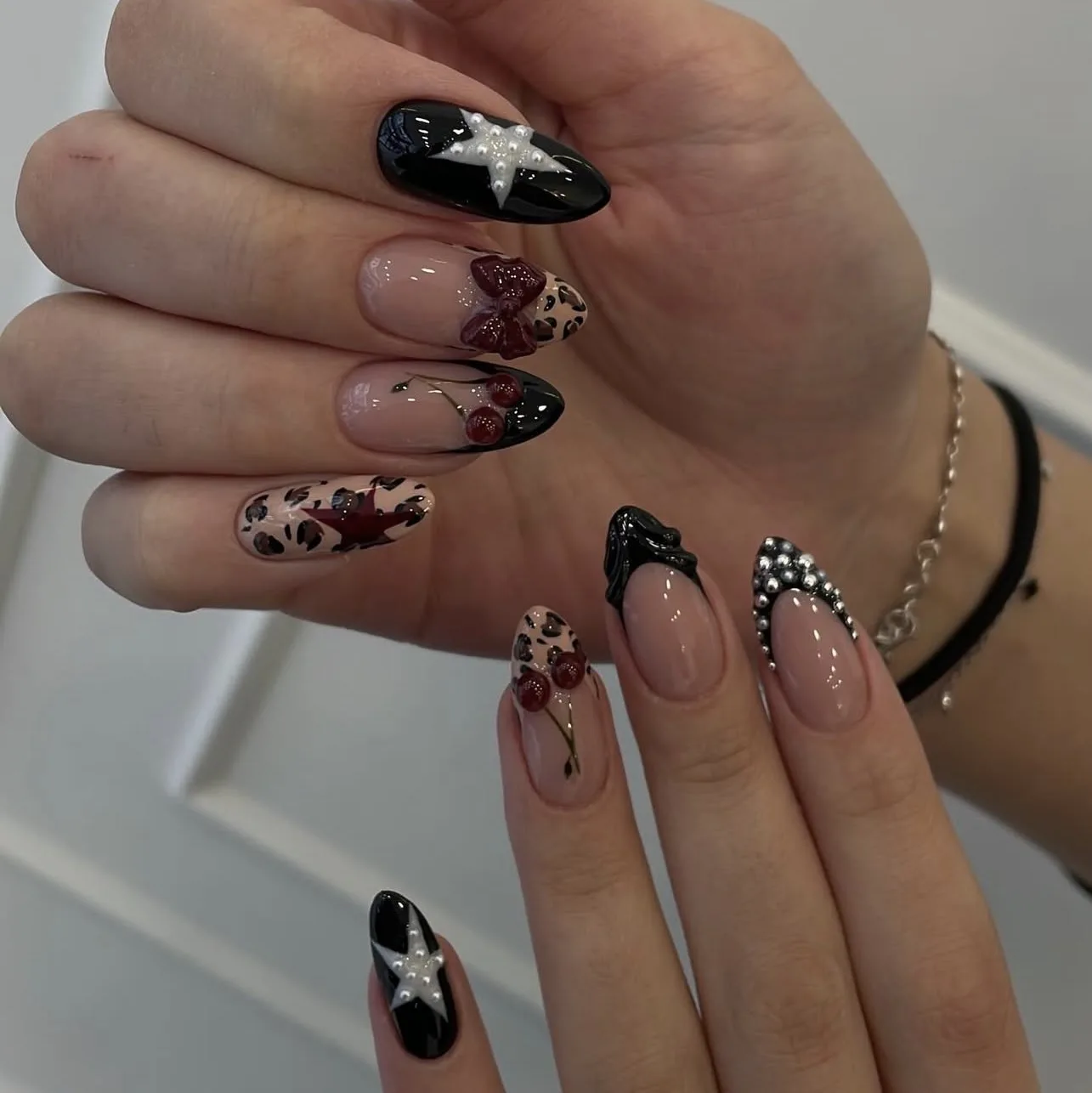 24/48pcs French Bow Leopard Star Press On Nails Short Round Wearable Detachable Acrylic Fake Nail Tips for Women