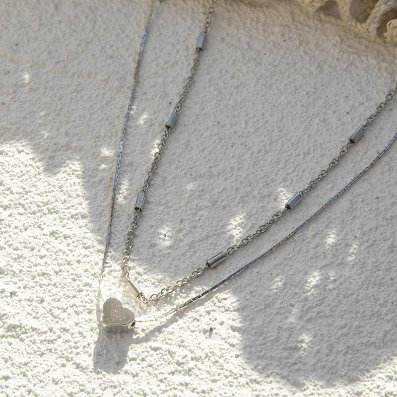 2 Stück modische, schlichte Halskette mit Herzanhänger für Damen, in Gold- und Silberfarben, als Halskette oder Choker, trendiger Party-Schmuck, Geschenk für Mädchen. – Detail 6